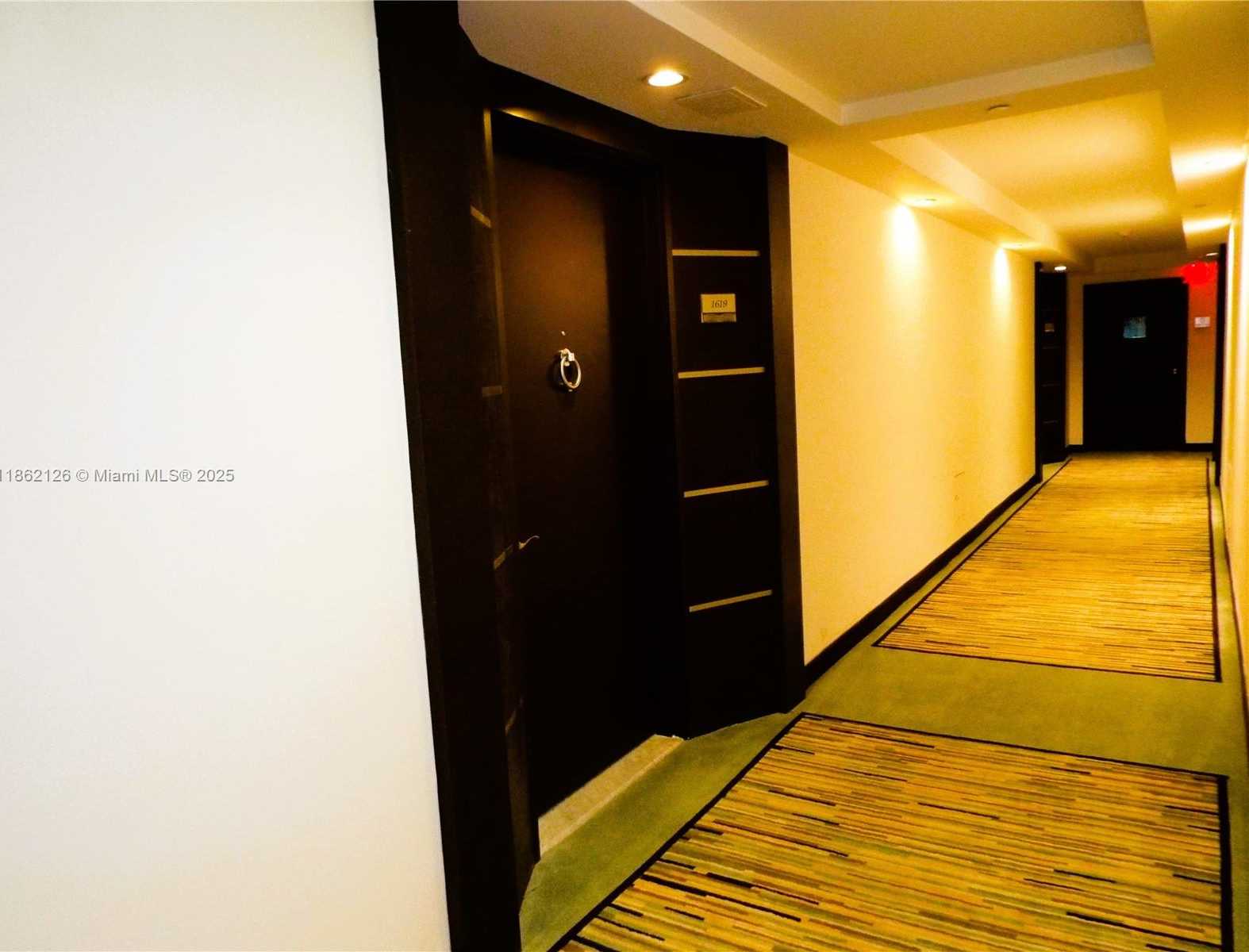 Small Image of 5701 COLLINS AVE #1619, Miami Beach Number 49