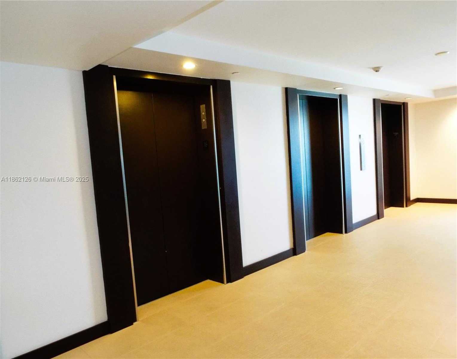 Small Image of 5701 COLLINS AVE #1619, Miami Beach Number 51
