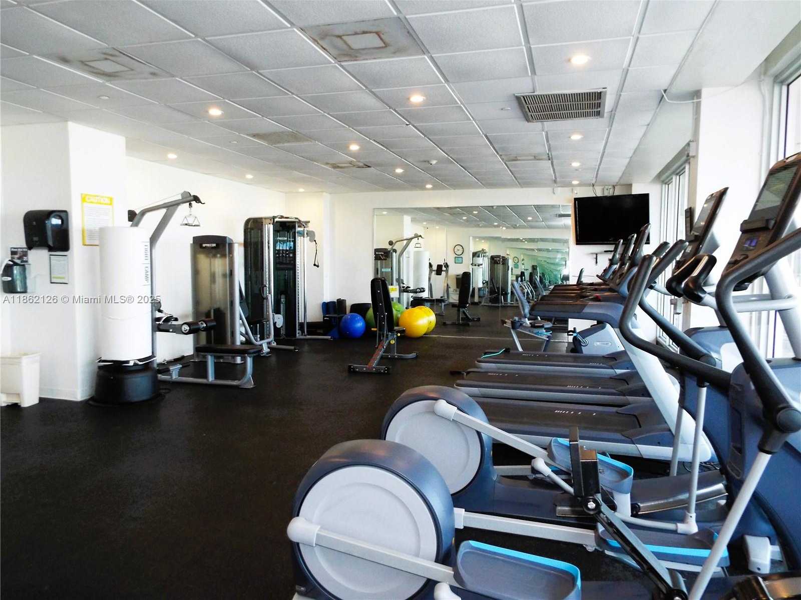Small Image of 5701 COLLINS AVE #1619, Miami Beach Number 59