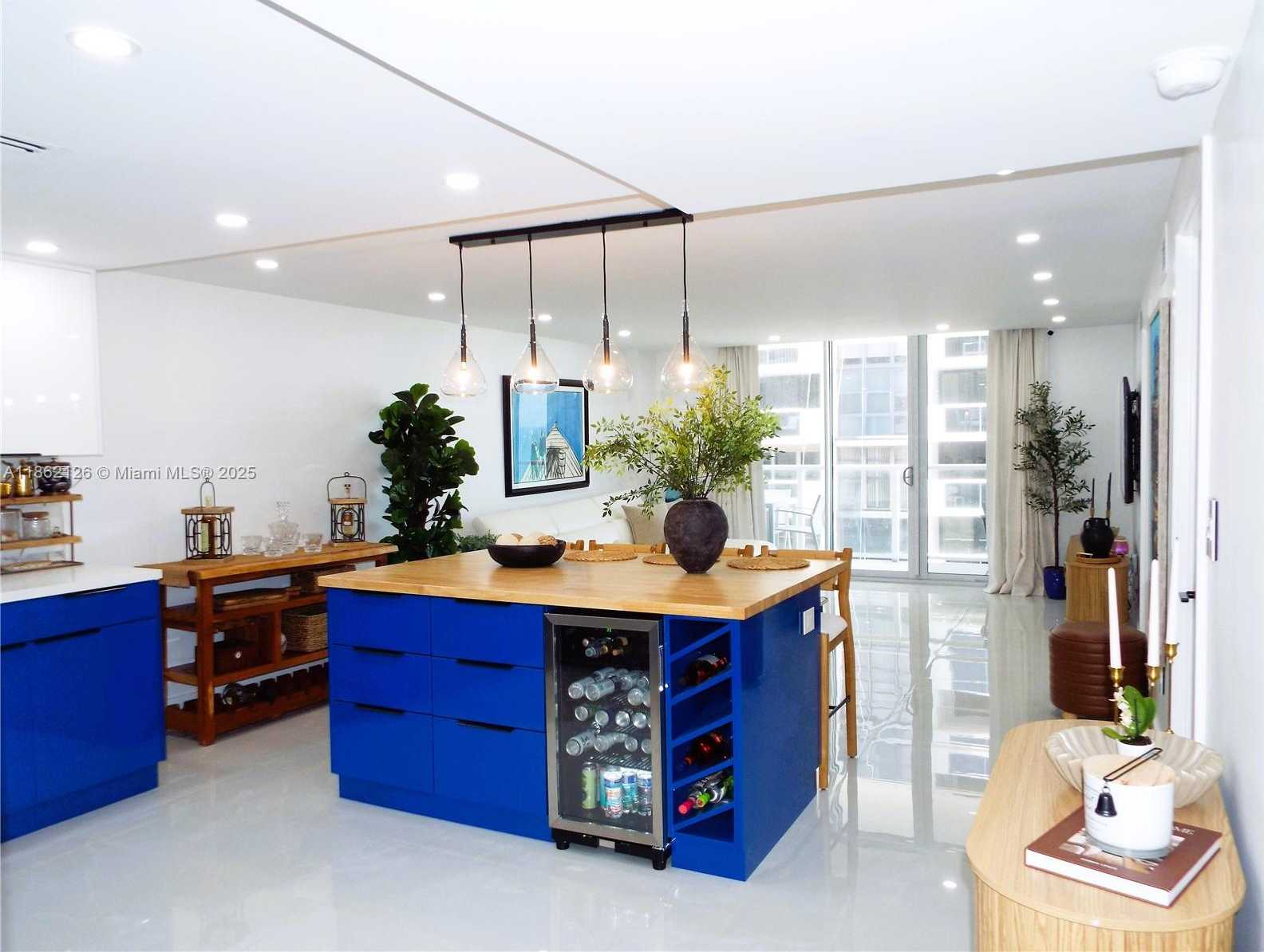 Small Image of 5701 COLLINS AVE #1619, Miami Beach Number 7