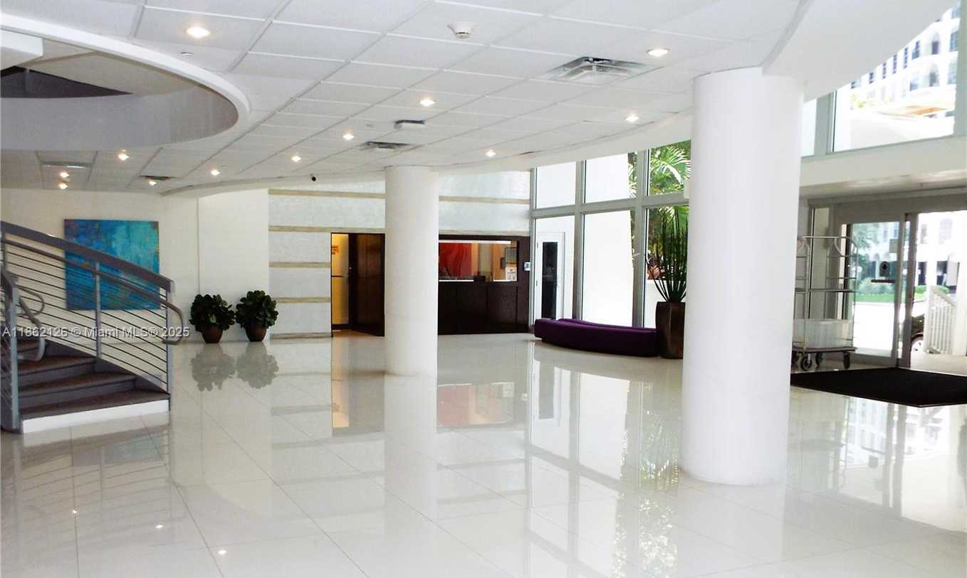 Small Image of 5701 COLLINS AVE #1619, Miami Beach Number 70