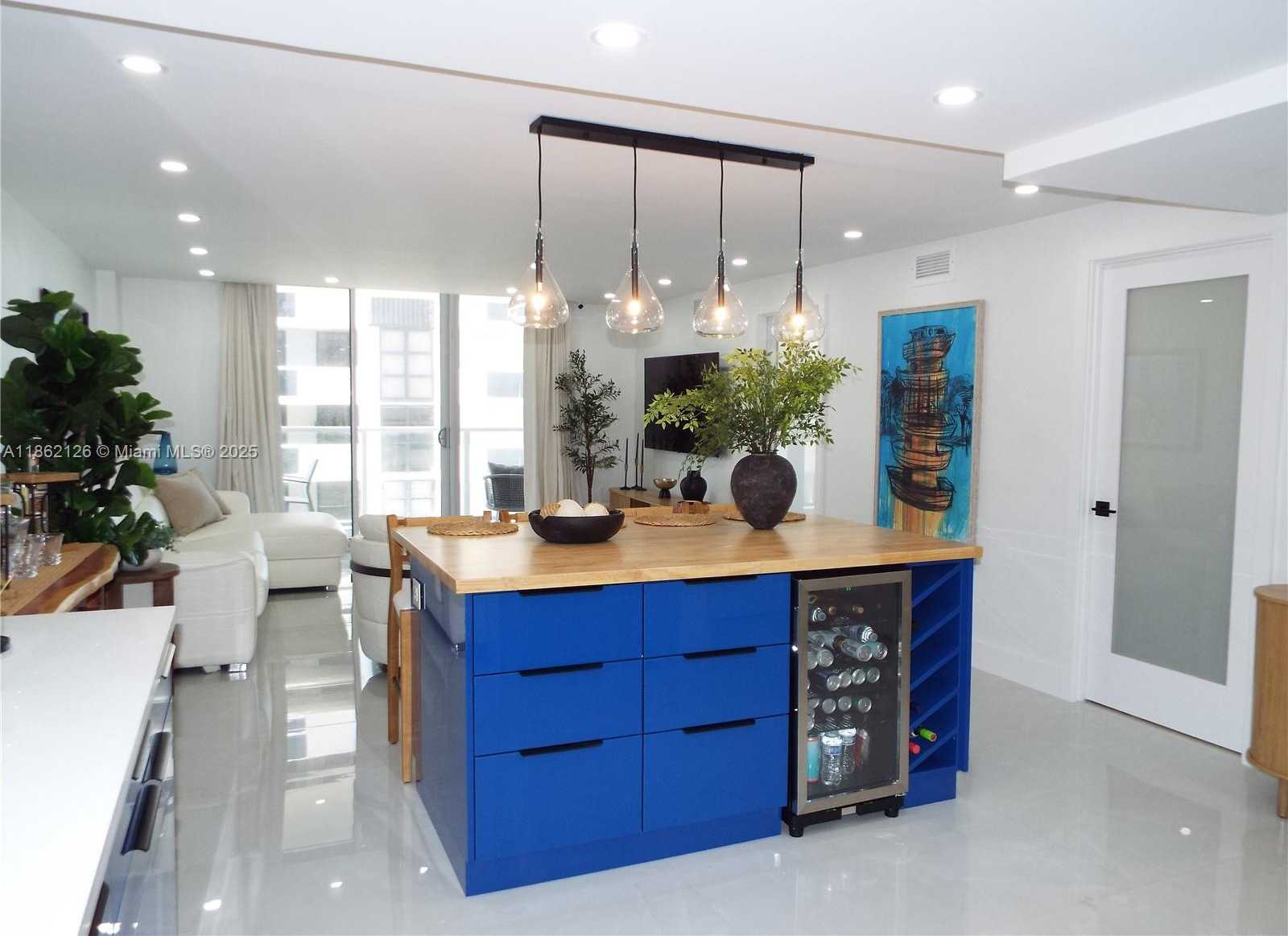 Small Image of 5701 COLLINS AVE #1619, Miami Beach Number 9