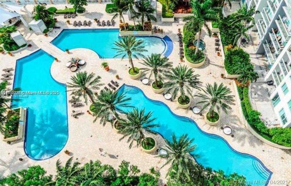Small Image of 244 BISCAYNE BLVD #2206, Miami Number 5