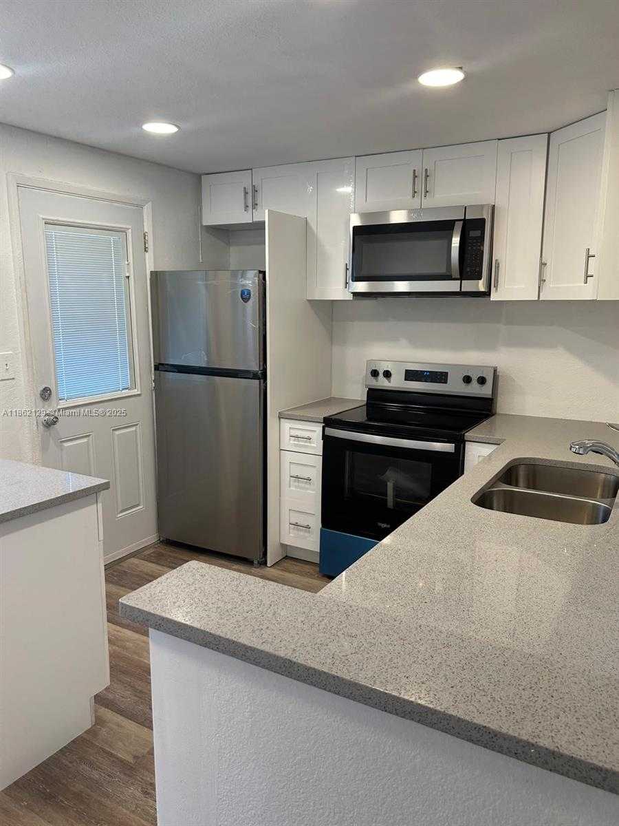 Small Image of 500 NORTH EAST 12TH AVE #304, Hallandale Beach Number 5