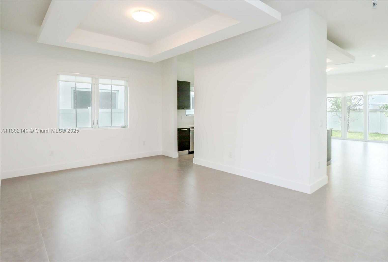 Small Image of 8241 NORTH WEST 34TH DR, Doral Number 4