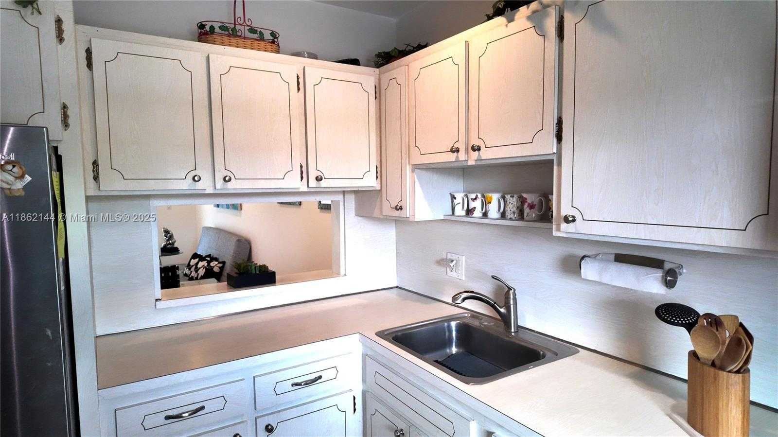 Small Image of 5200 WASHINGTON ST #302, Hollywood Number 19