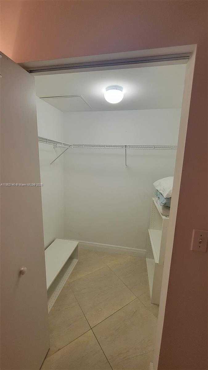 Small Image of 18800 NORTH EAST 29TH AVE #521, Aventura Number 10