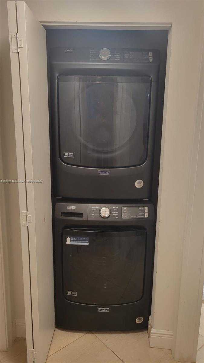 Small Image of 18800 NORTH EAST 29TH AVE #521, Aventura Number 11