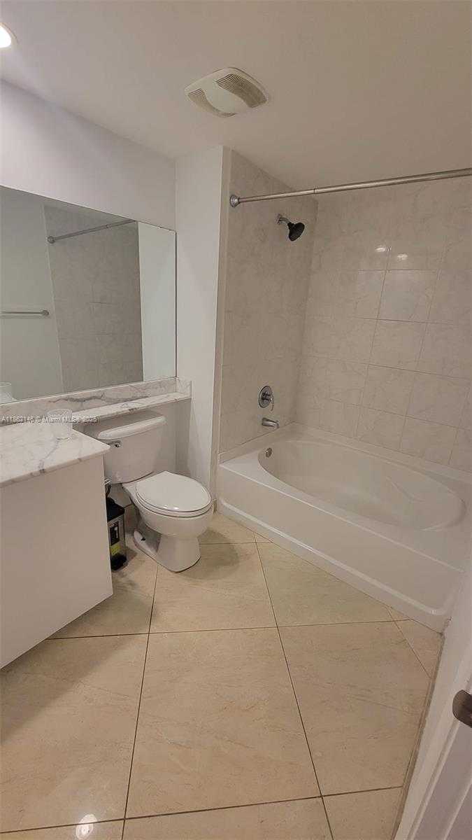 Small Image of 18800 NORTH EAST 29TH AVE #521, Aventura Number 12