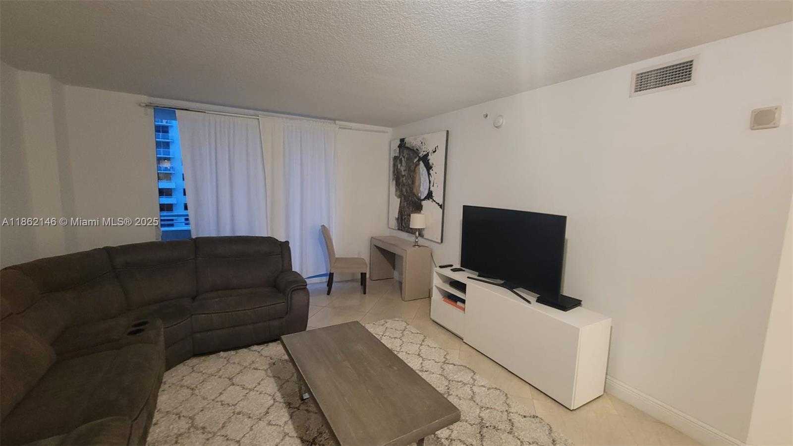 Small Image of 18800 NORTH EAST 29TH AVE #521, Aventura Number 7