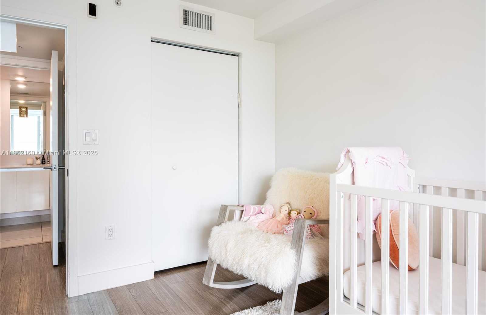 Small Image of 1025 92 ST #706, Bay Harbor Islands Number 12