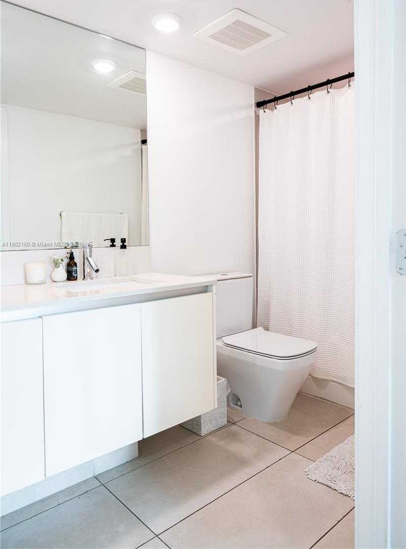 Small Image of 1025 92 ST #706, Bay Harbor Islands Number 13