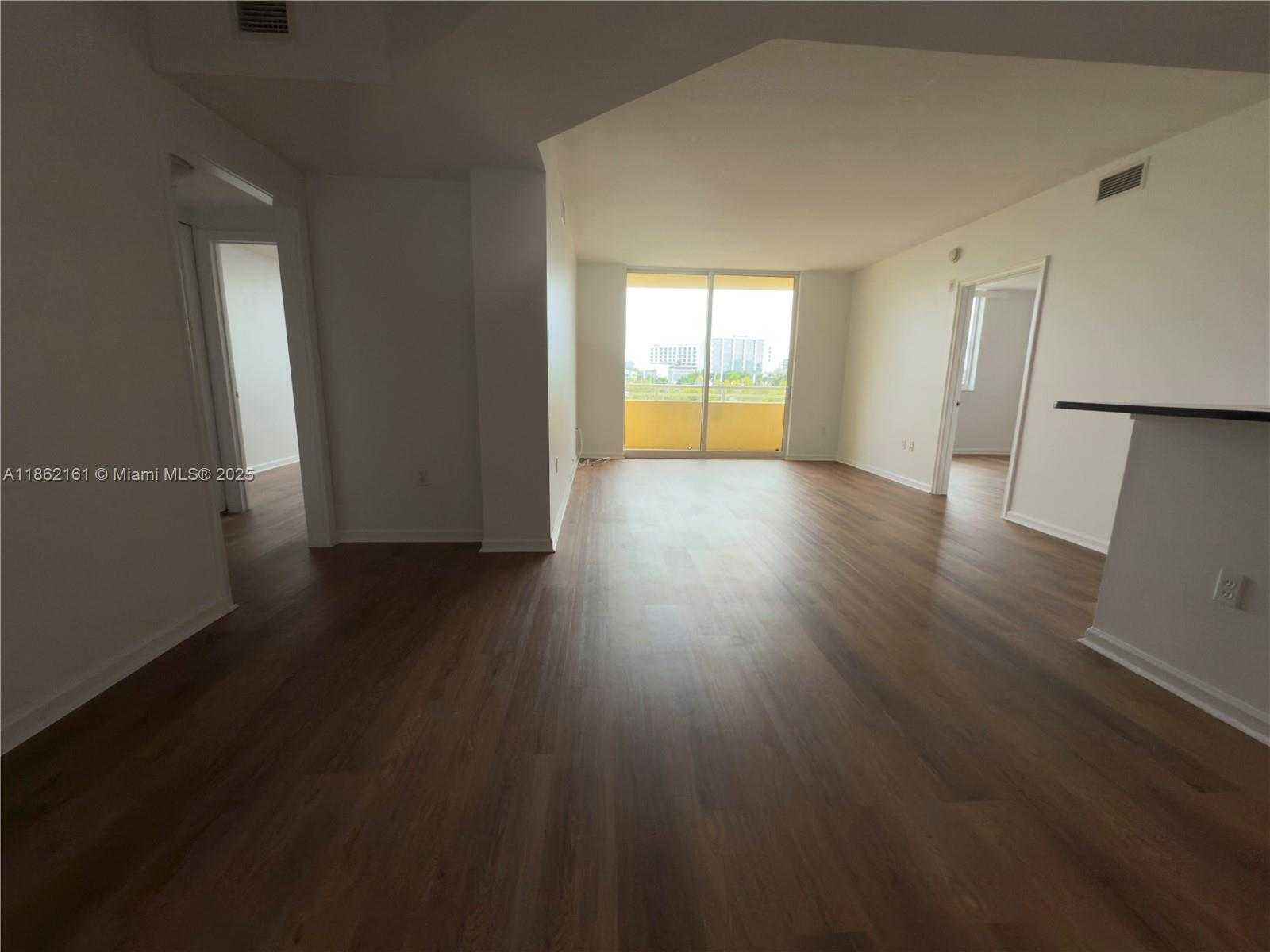 Small Image of 2775 NORTH EAST 187TH ST #304, Aventura Number 4