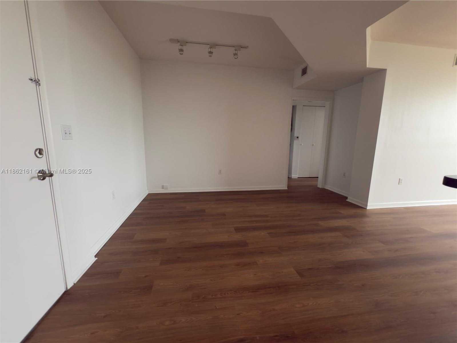 Small Image of 2775 NORTH EAST 187TH ST #304, Aventura Number 6