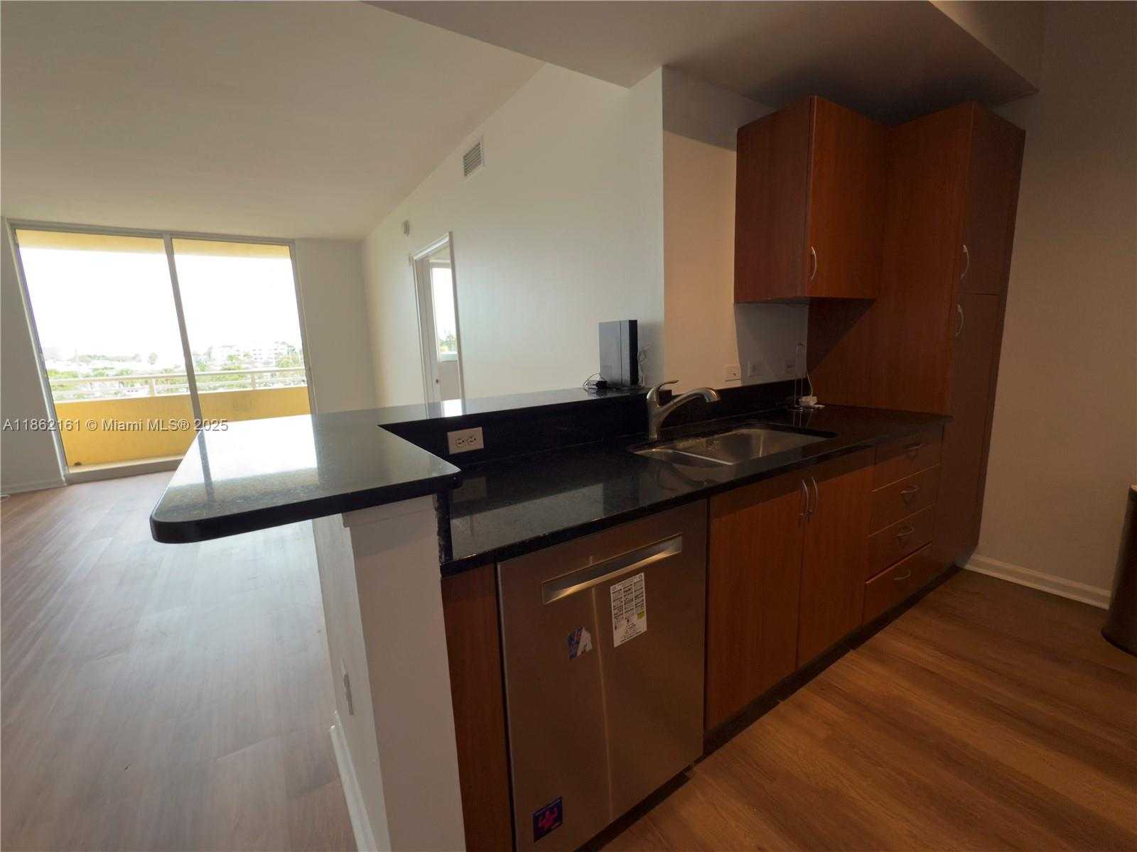 Small Image of 2775 NORTH EAST 187TH ST #304, Aventura Number 8