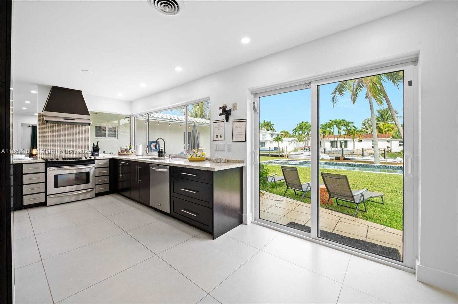 Small Image of 1709 SOUTH WEST 5TH PL, Fort Lauderdale Number 10