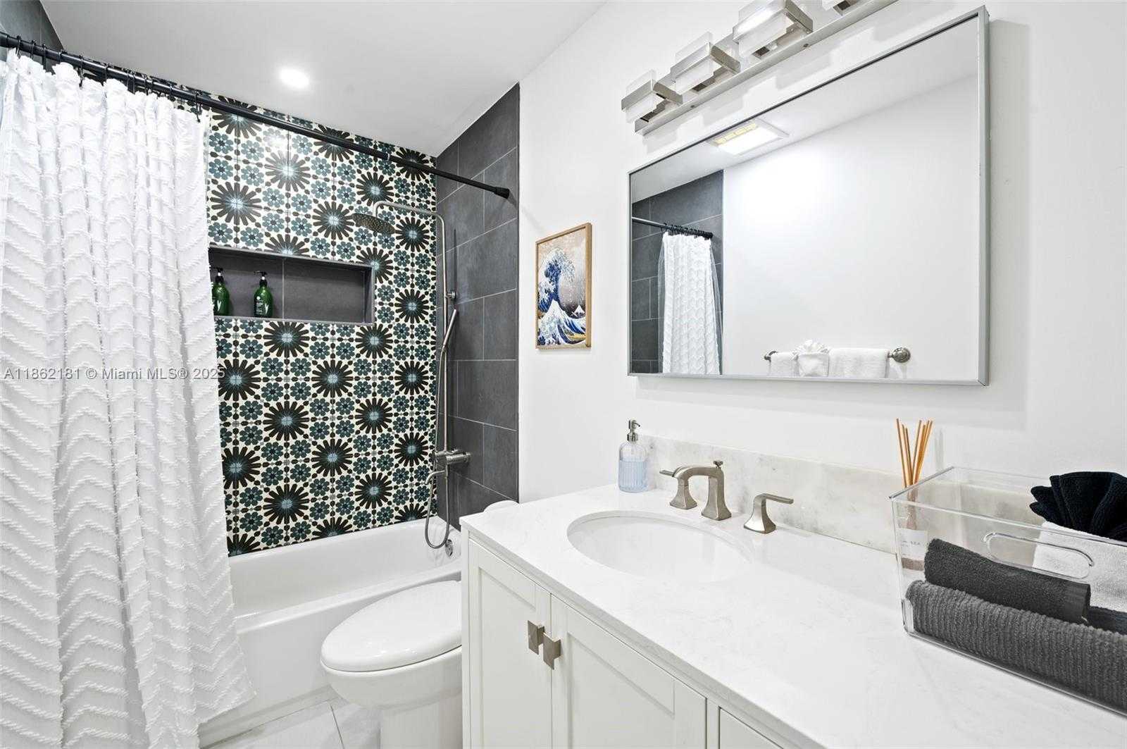 Small Image of 1709 SOUTH WEST 5TH PL, Fort Lauderdale Number 18