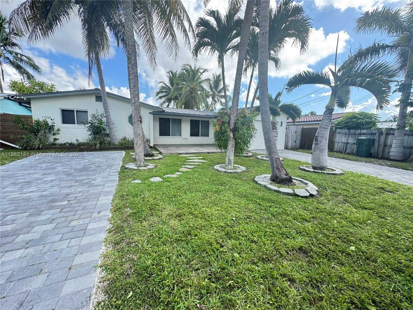 Small Image of 1709 SOUTH WEST 5TH PL, Fort Lauderdale Number 3
