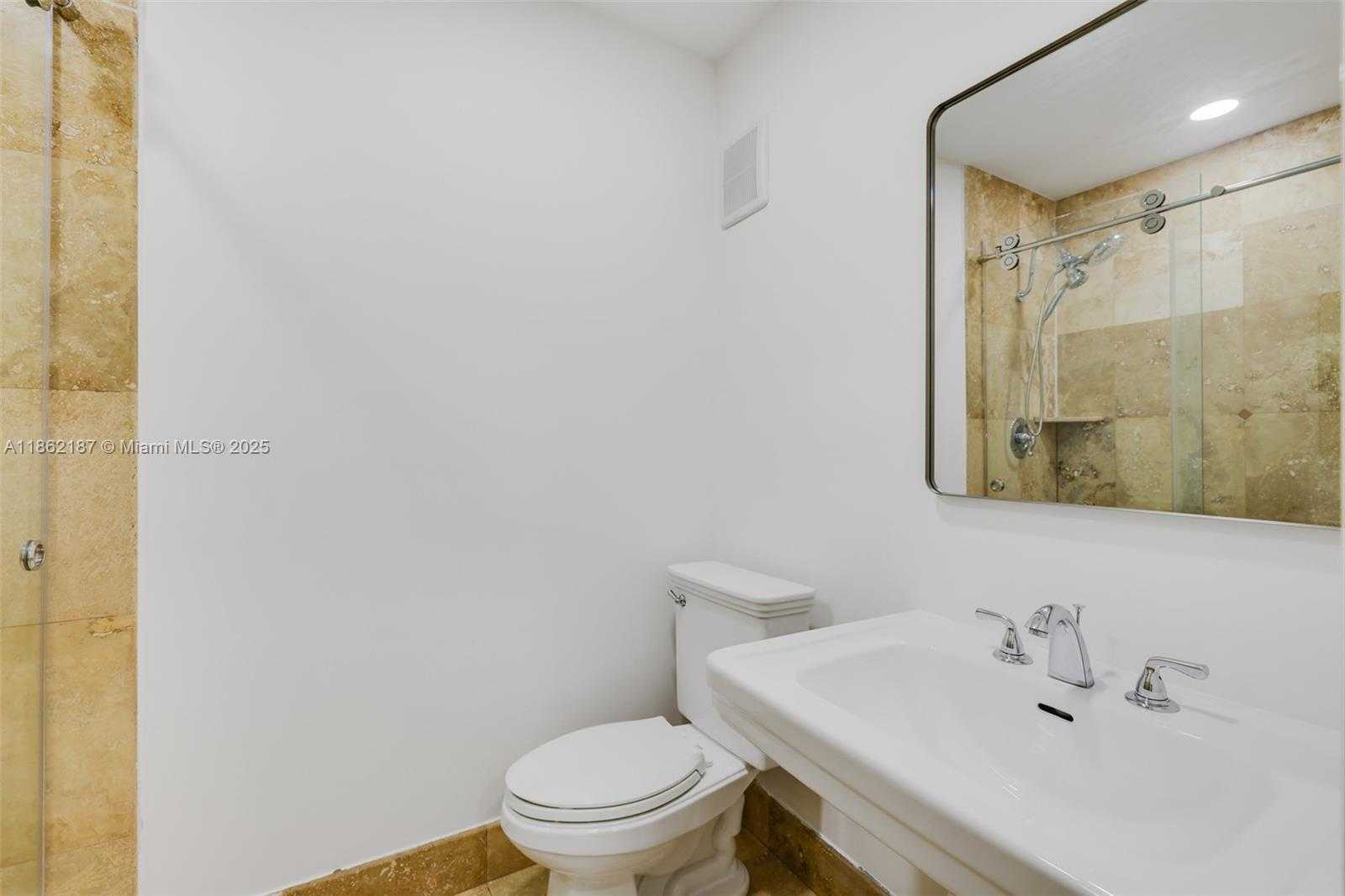 Small Image of 10516 SOUTH WEST 112TH AVE, Miami Number 18