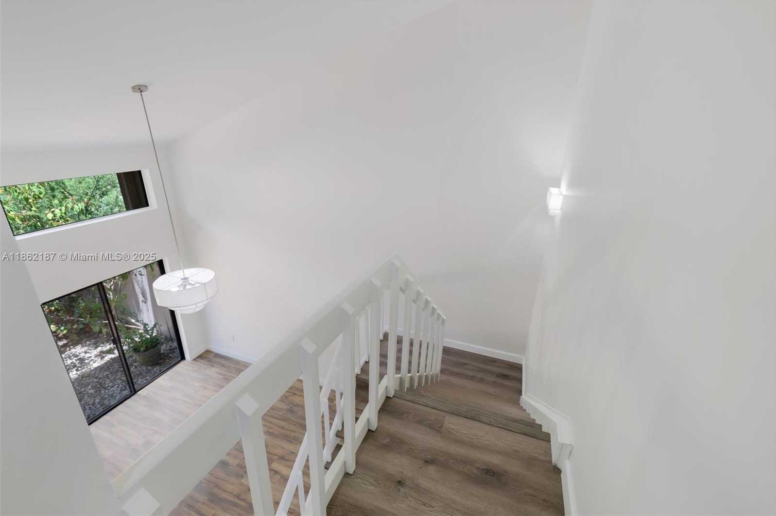 Small Image of 10516 SOUTH WEST 112TH AVE, Miami Number 25