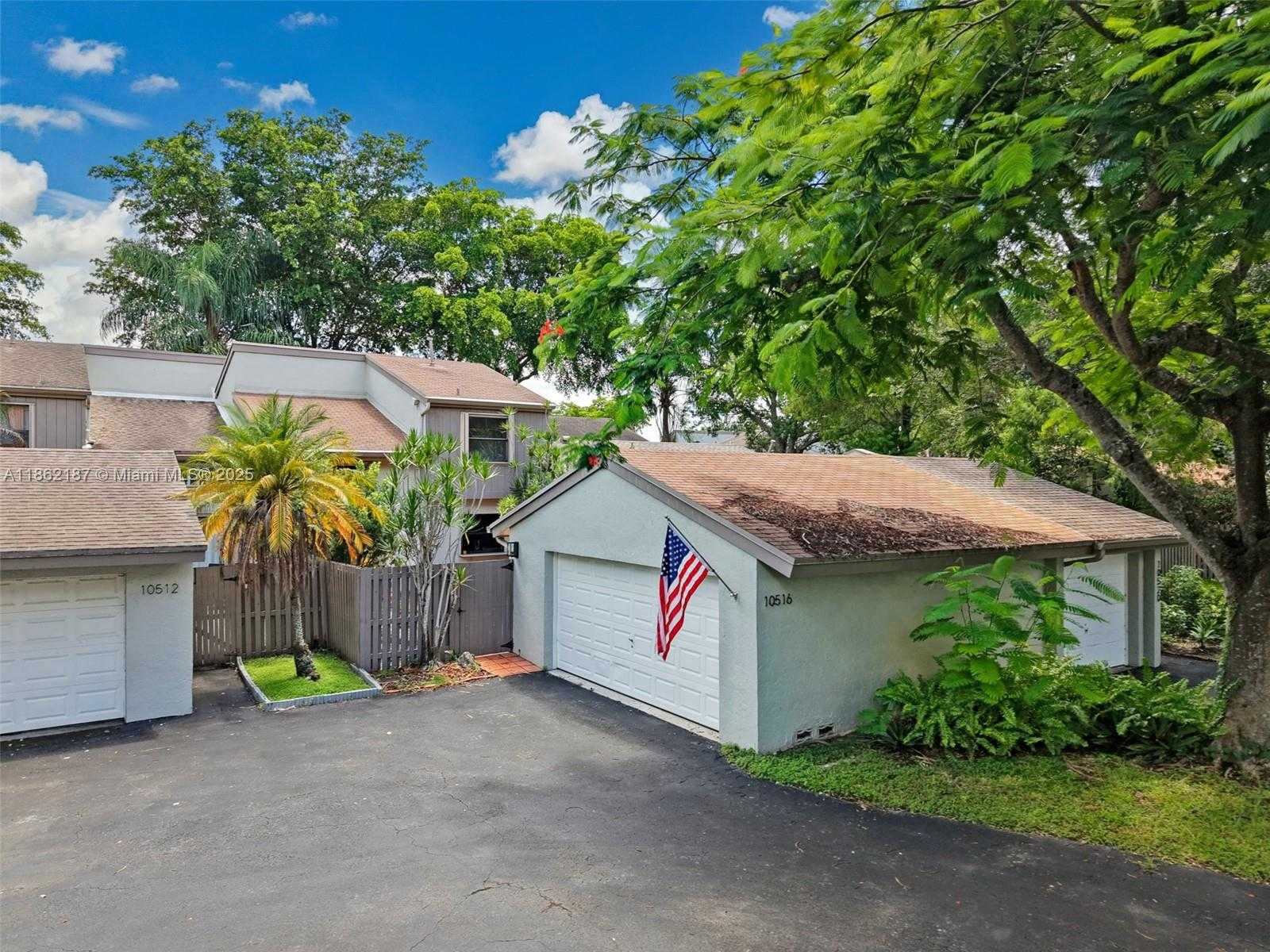 Small Image of 10516 SOUTH WEST 112TH AVE, Miami Number 28
