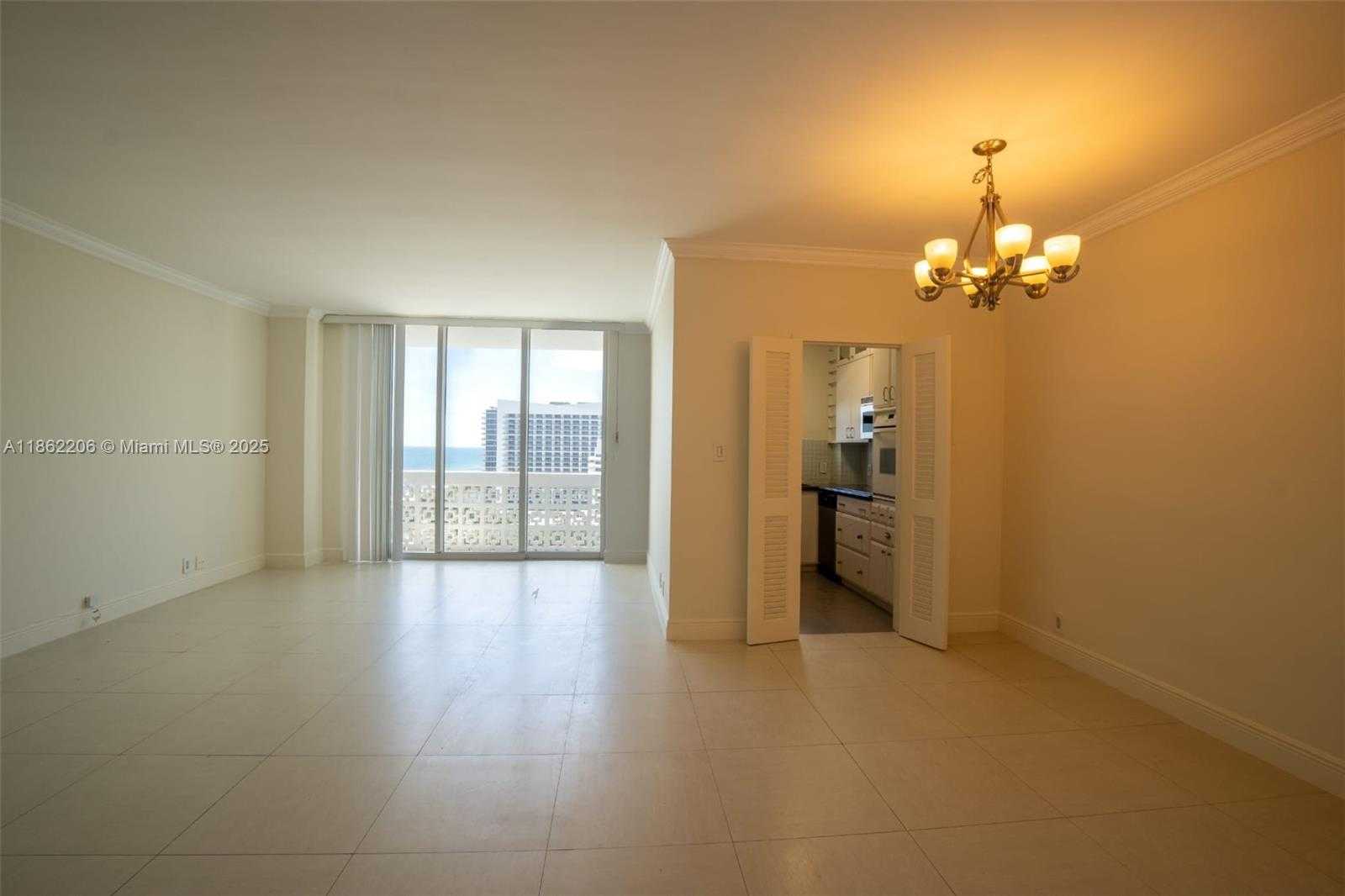 Small Image of 4747 COLLINS AVE #1510, Miami Beach Number 17