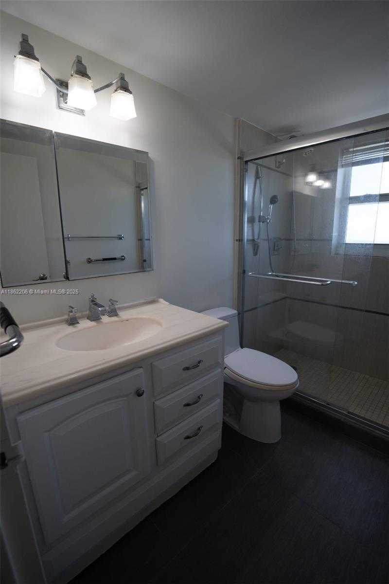 Small Image of 4747 COLLINS AVE #1510, Miami Beach Number 29