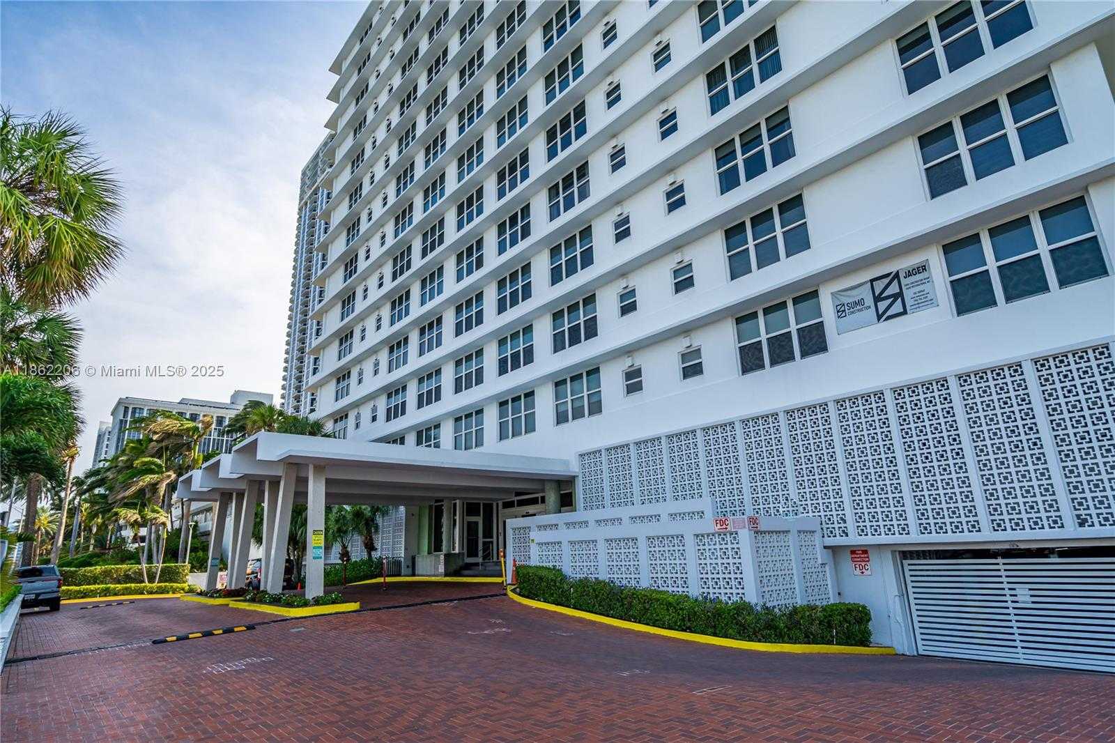 Small Image of 4747 COLLINS AVE #1510, Miami Beach Number 7