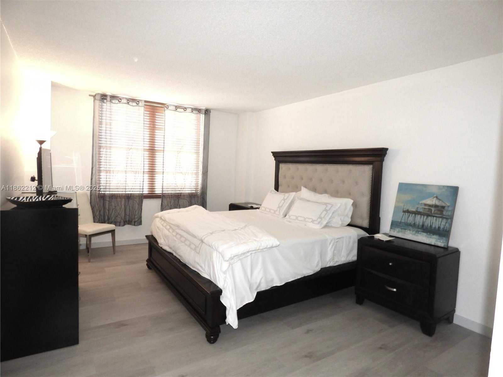 Small Image of 3725 SOUTH OCEAN DR #1419, Hollywood Number 7