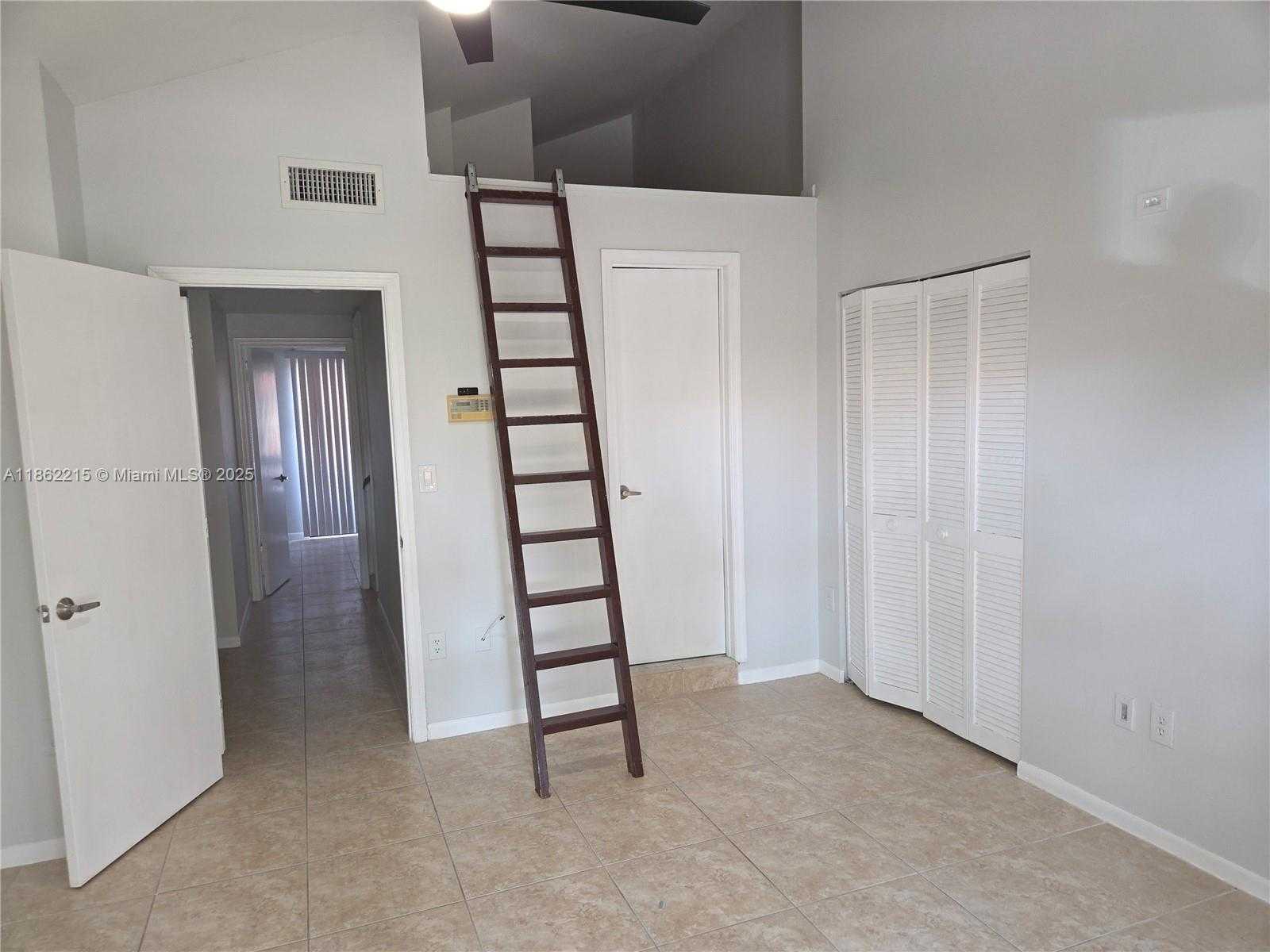 Small Image of 7799 SOUTH WEST 102ND LN, Miami Number 5