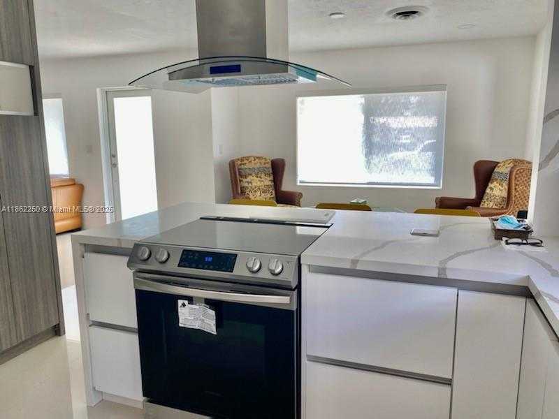 Small Image of 1307 JACKSON ST, Hollywood Number 4
