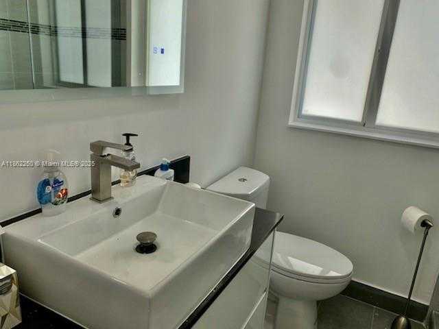 Small Image of 1307 JACKSON ST, Hollywood Number 7