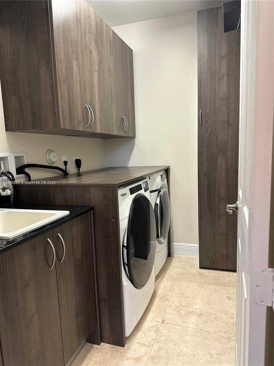 Small Image of 5152 NORTH WEST 84TH AVE #., Doral Number 13