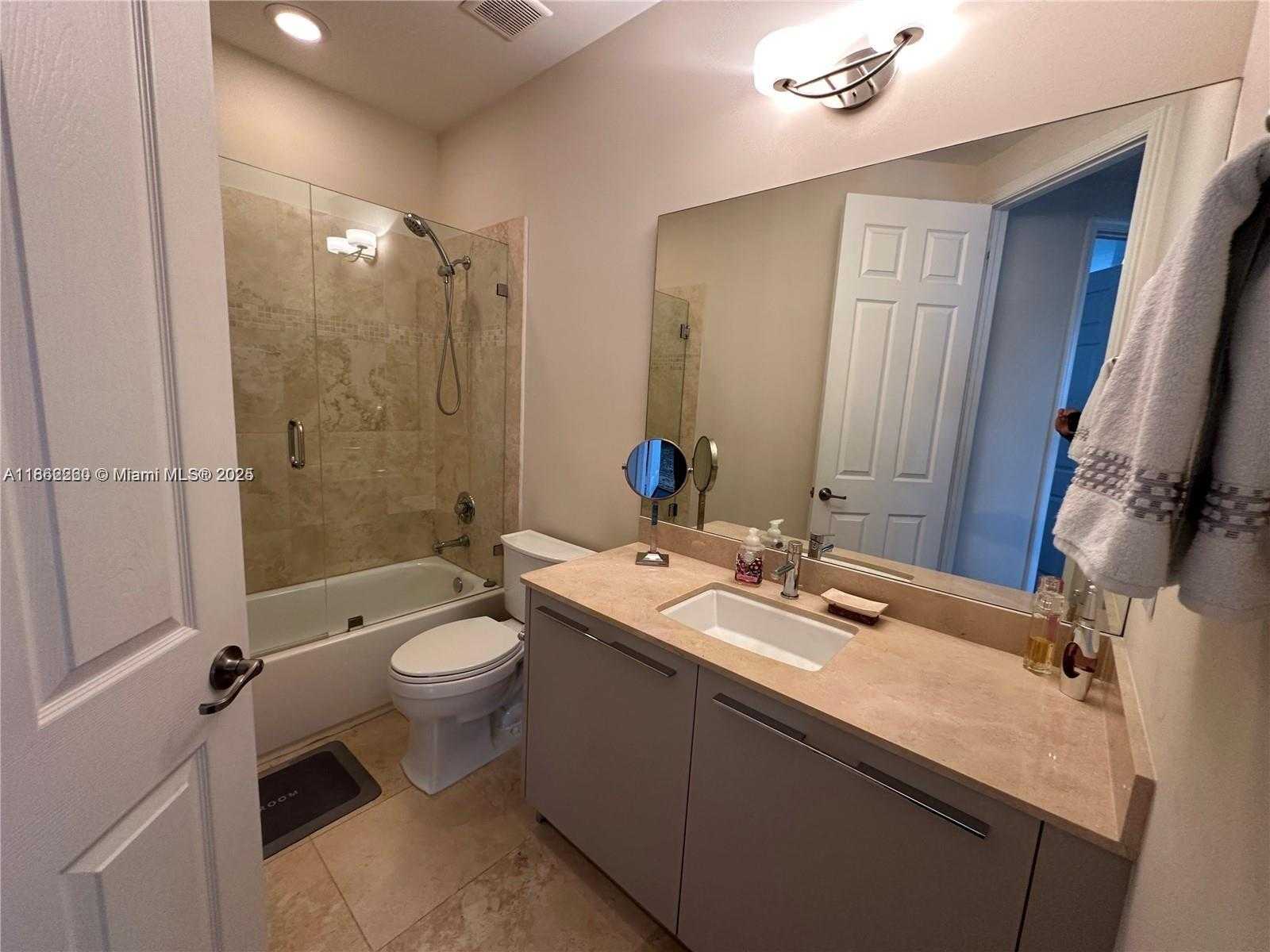 Small Image of 5152 NORTH WEST 84TH AVE #., Doral Number 15