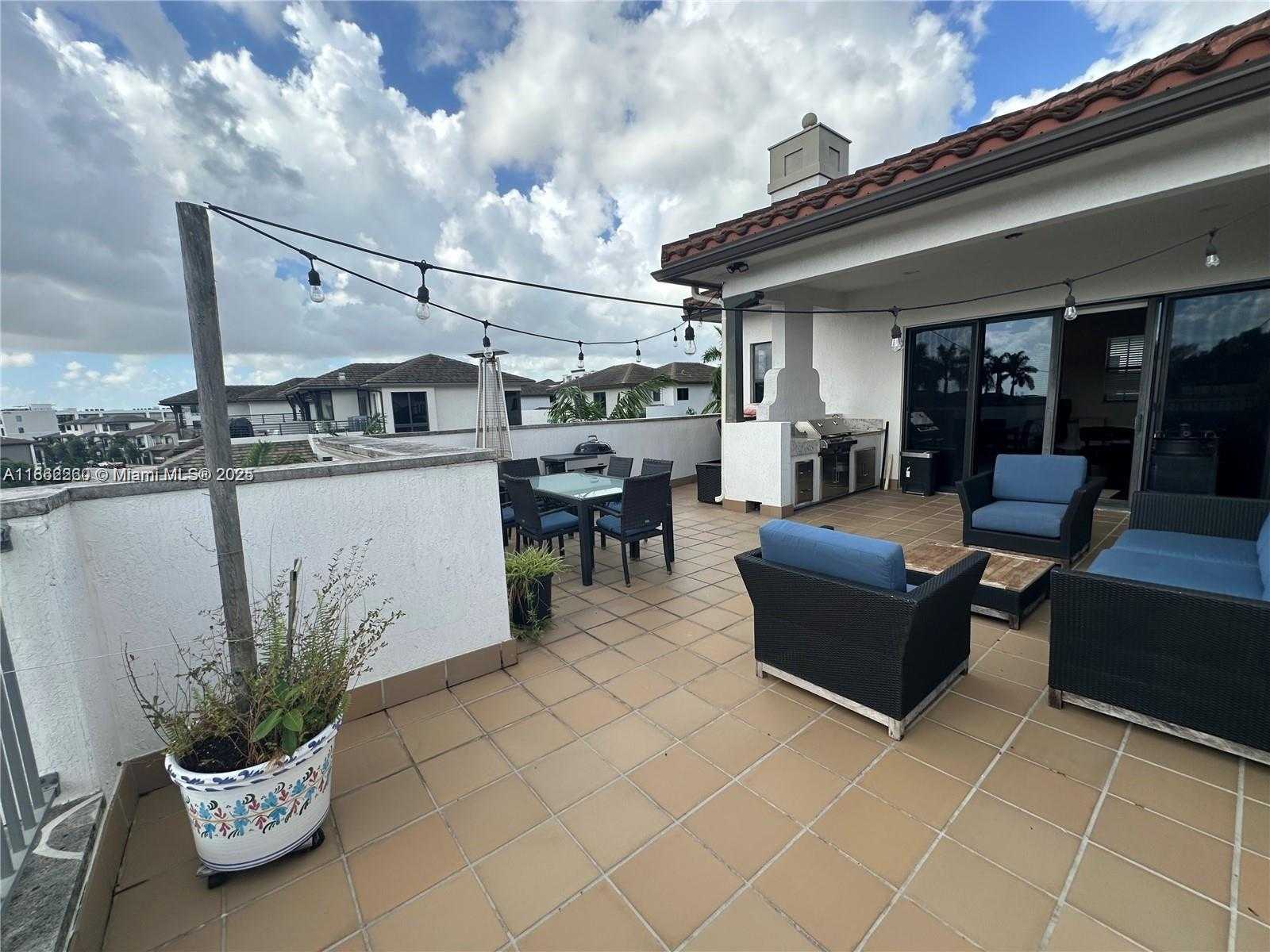 Small Image of 5152 NORTH WEST 84TH AVE #., Doral Number 23