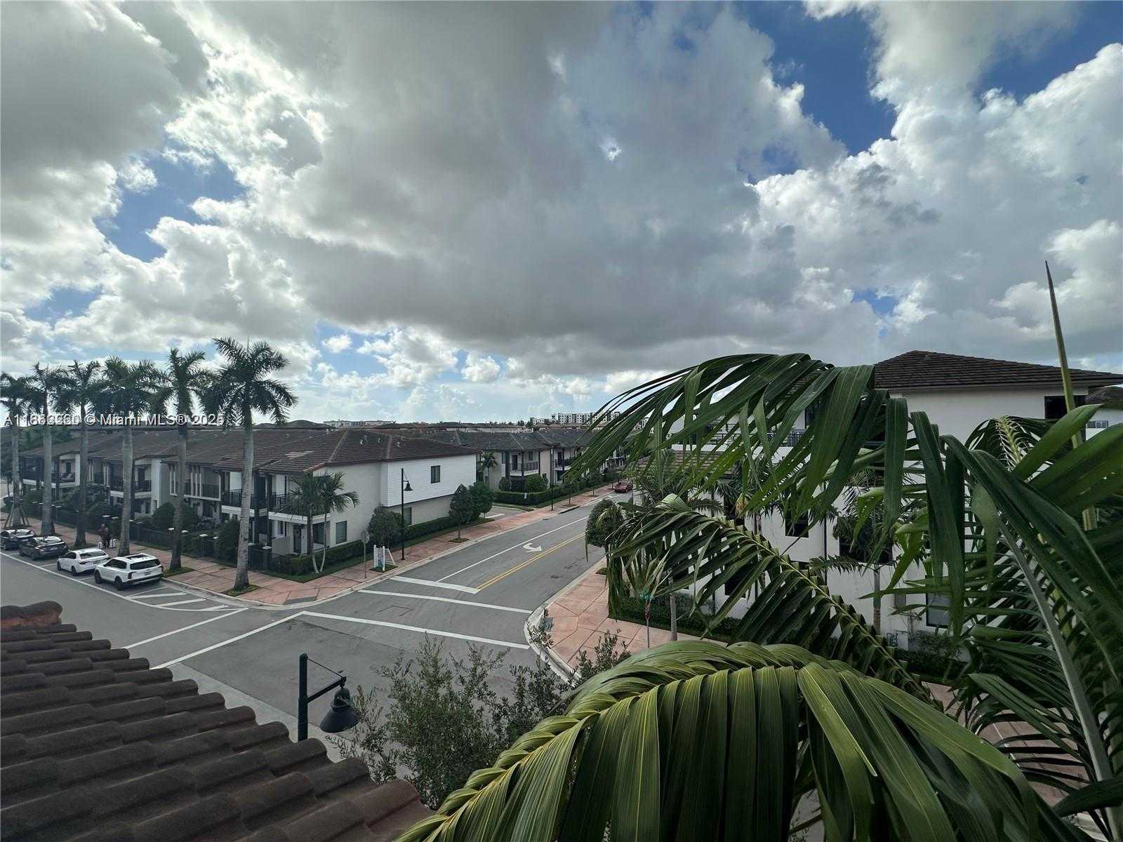 Small Image of 5152 NORTH WEST 84TH AVE #., Doral Number 25