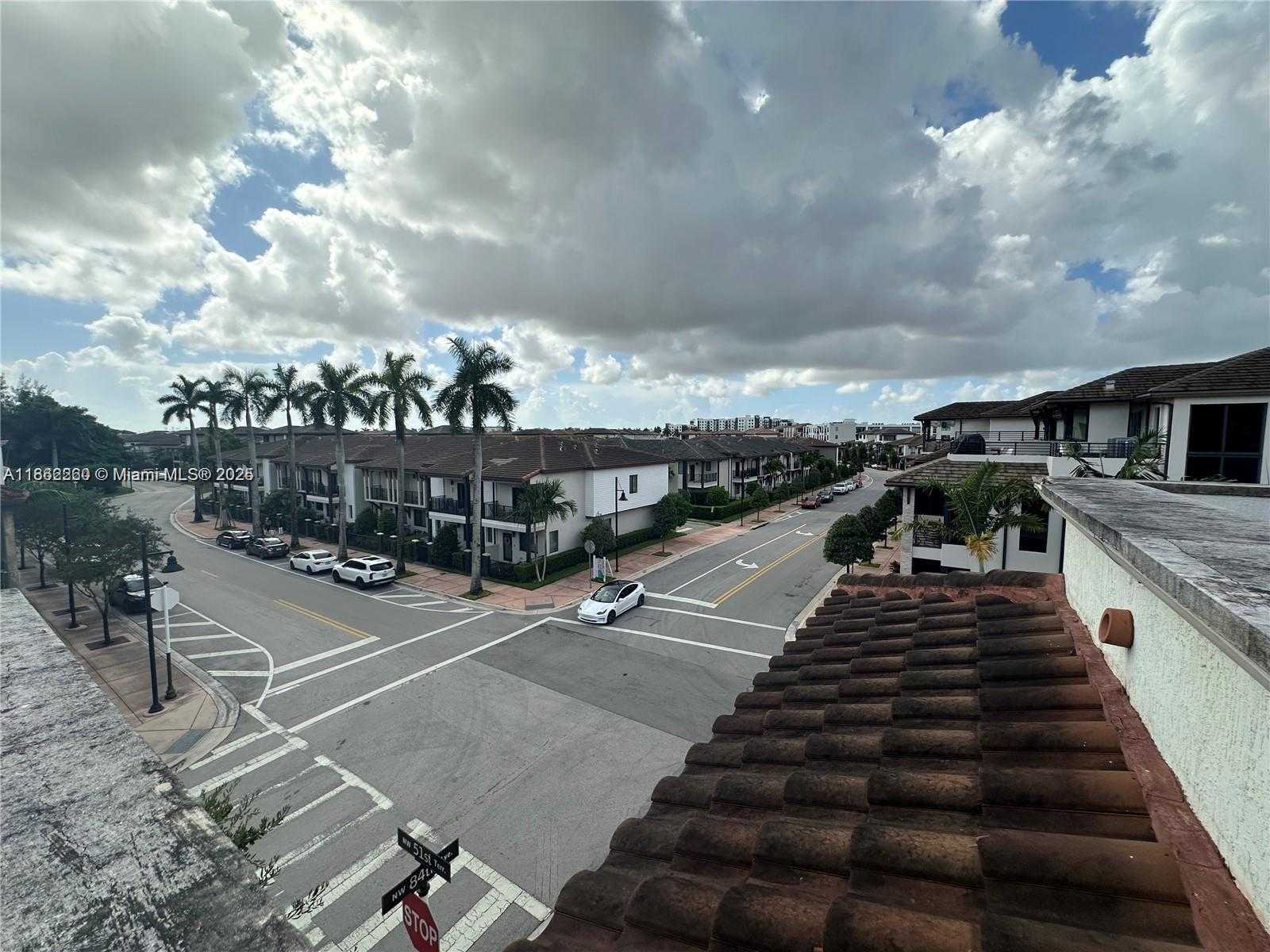 Small Image of 5152 NORTH WEST 84TH AVE #., Doral Number 26
