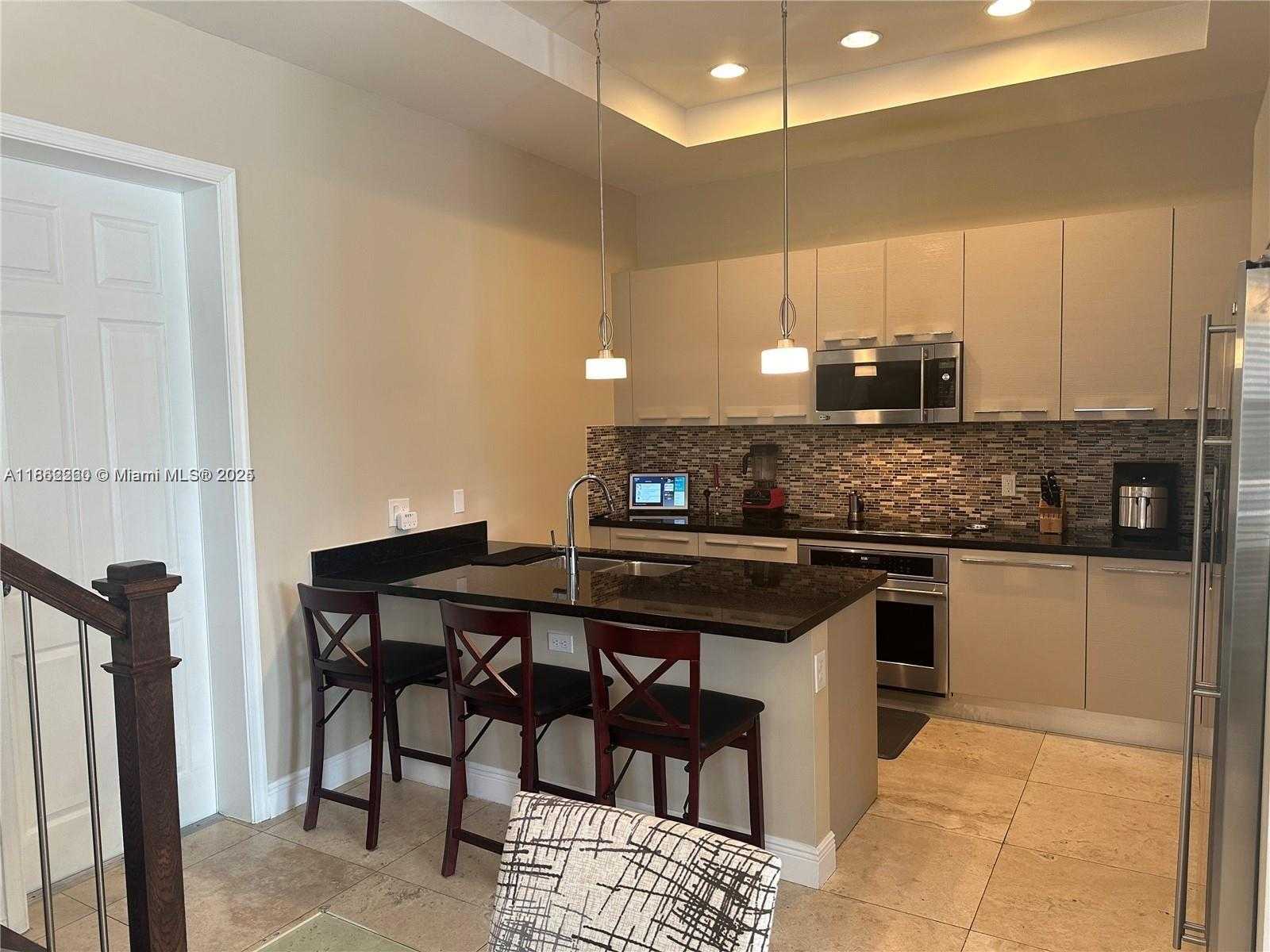 Small Image of 5152 NORTH WEST 84TH AVE #., Doral Number 5