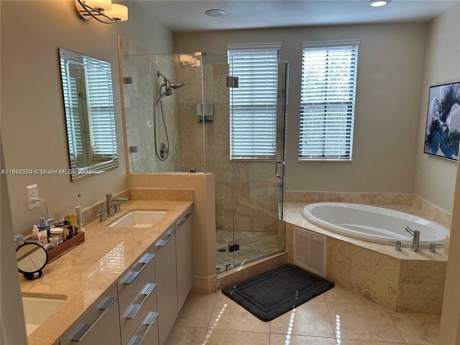 Small Image of 5152 NORTH WEST 84TH AVE #., Doral Number 9