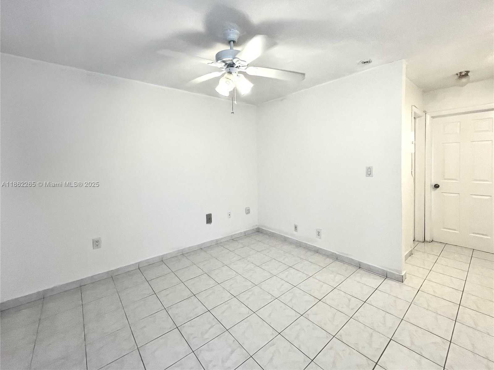 Small Image of 818 MERIDIAN AVE #8, Miami Beach Number 8