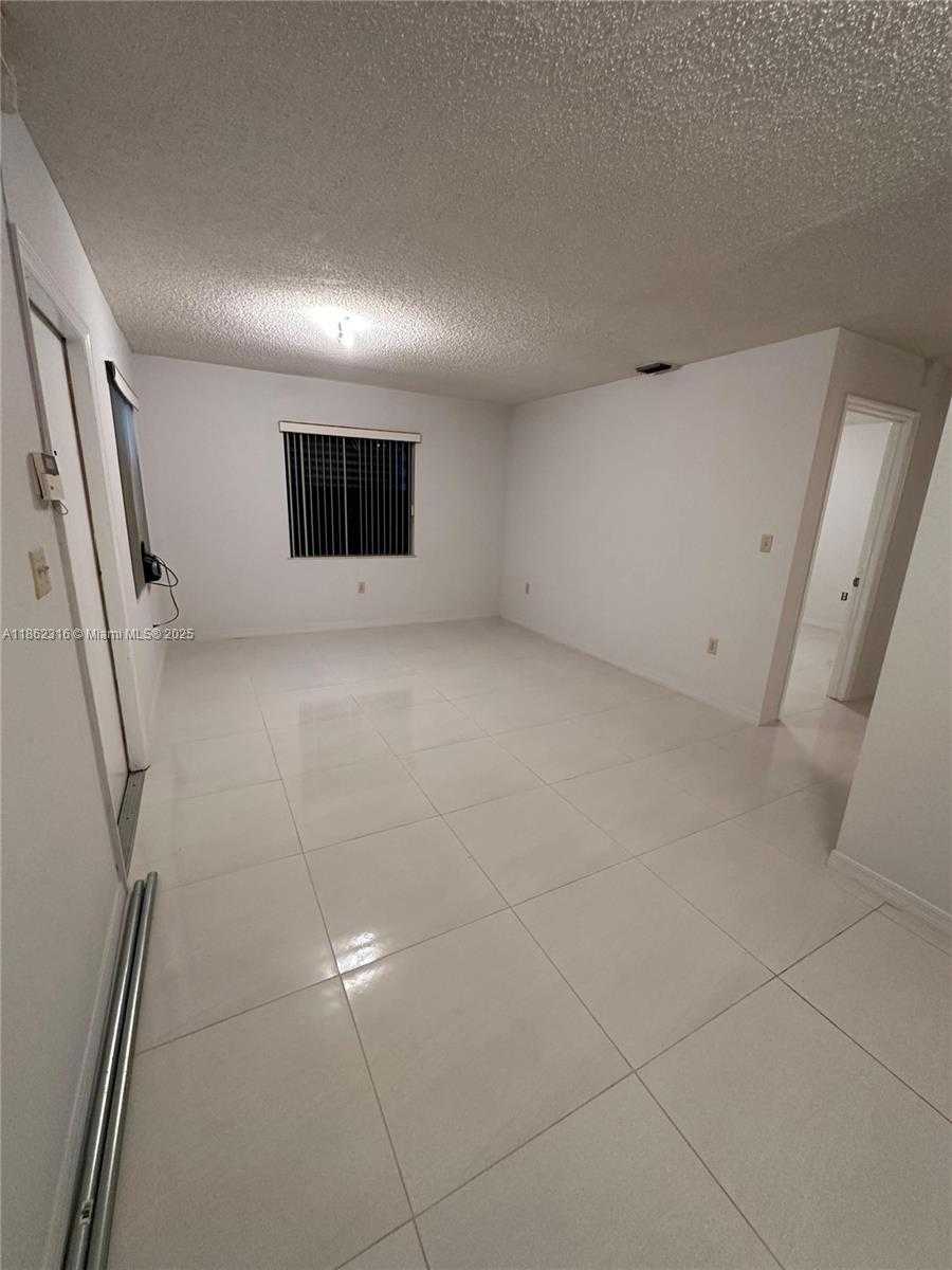 Small Image of 2904 NORTH WEST 94TH ST #1, Miami Number 2