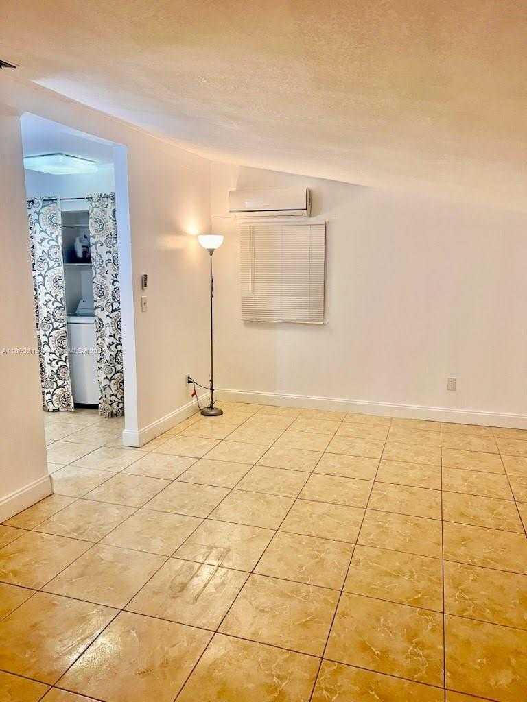 Small Image of Cutler Bay Number 14