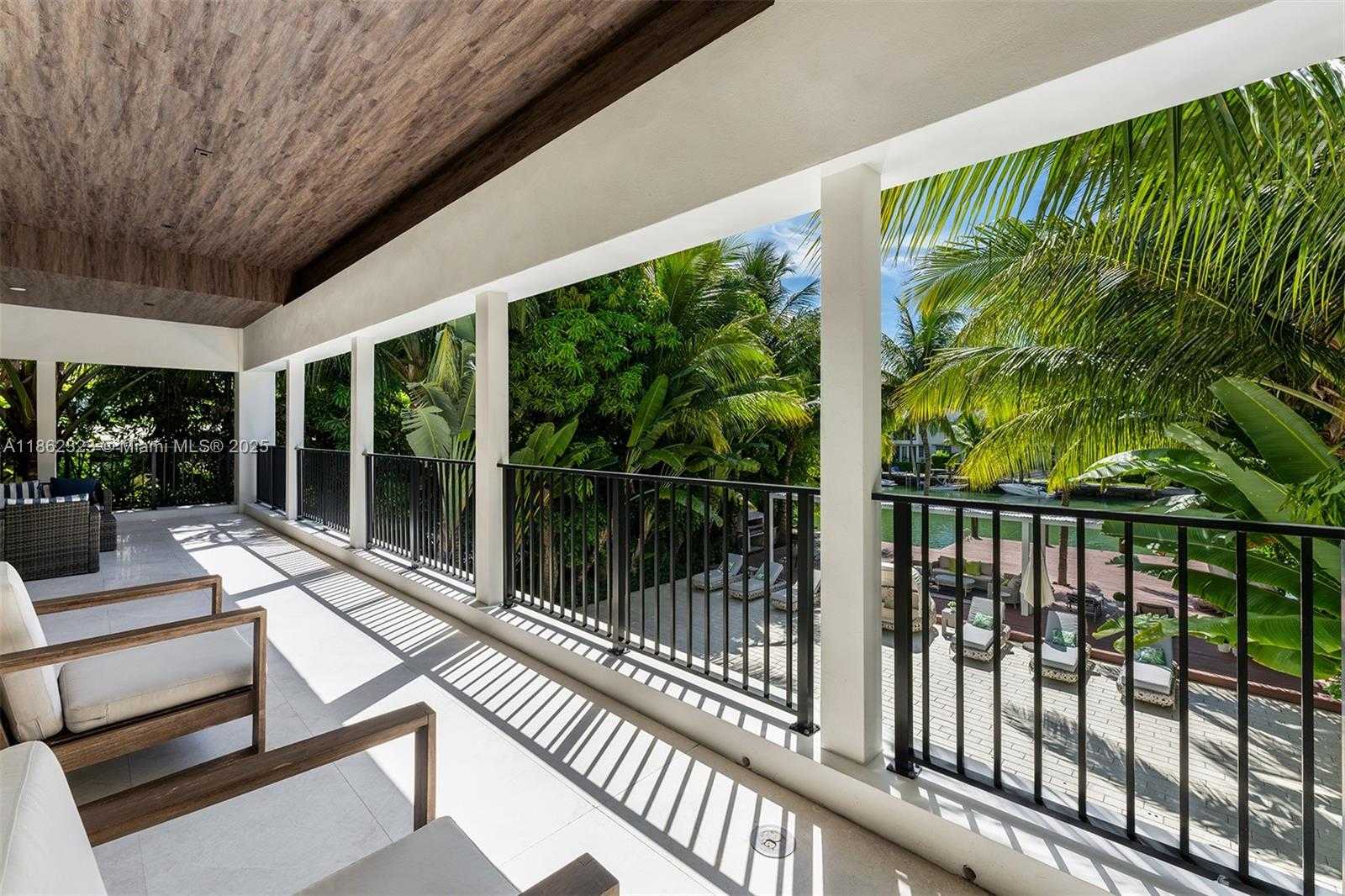 Small Image of 3734 CHASE AVE, Miami Beach Number 19