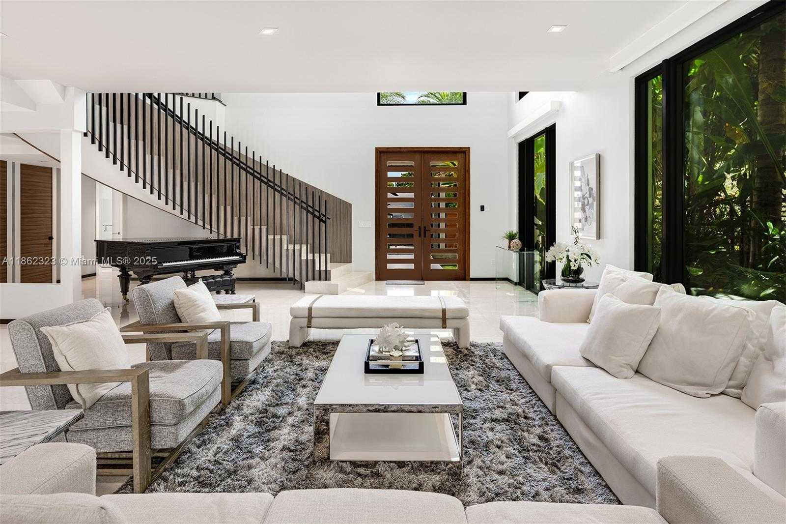 Small Image of 3734 CHASE AVE, Miami Beach Number 3