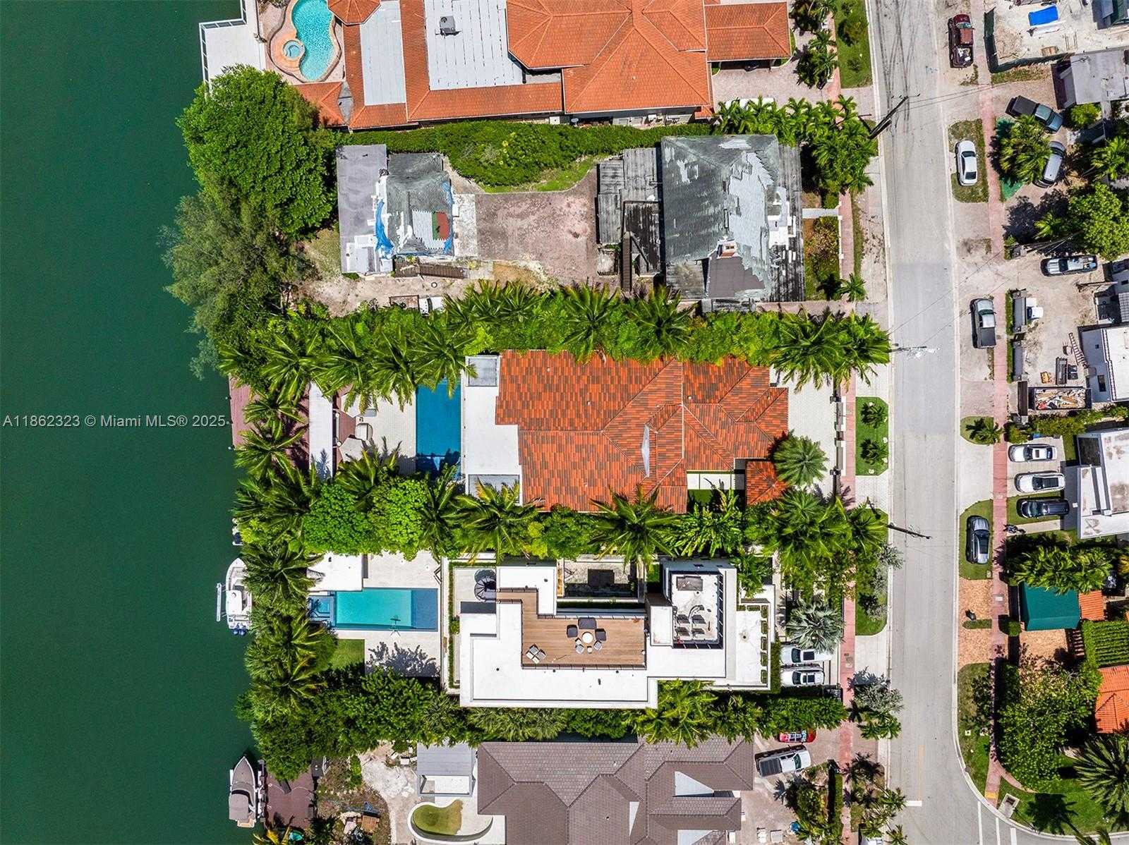 Small Image of 3734 CHASE AVE, Miami Beach Number 30