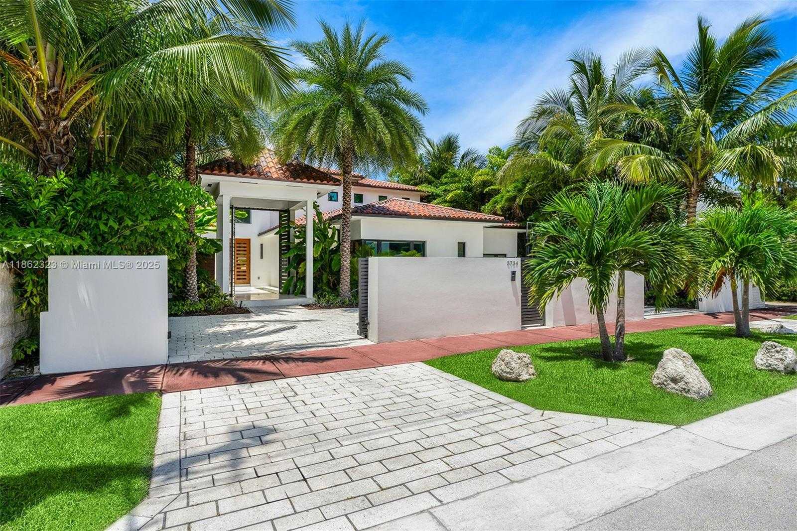 Small Image of 3734 CHASE AVE, Miami Beach Number 32