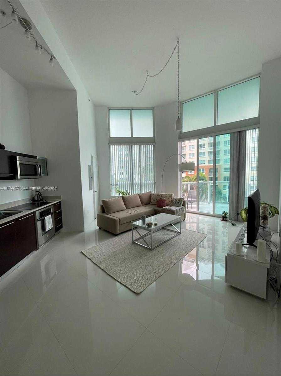 Small Image of 1900 NORTH BAYSHORE DR #810, Miami Number 3
