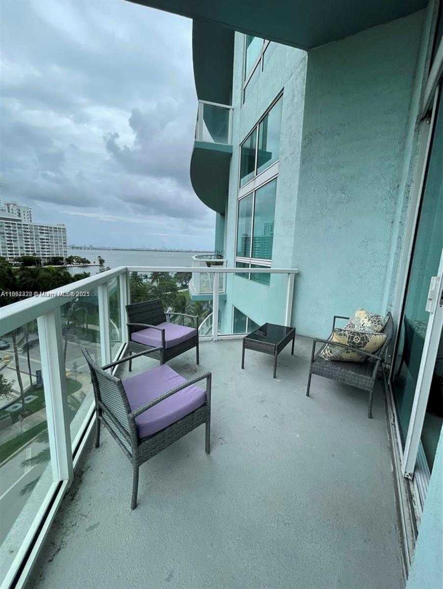 Small Image of 1900 NORTH BAYSHORE DR #810, Miami Number 9