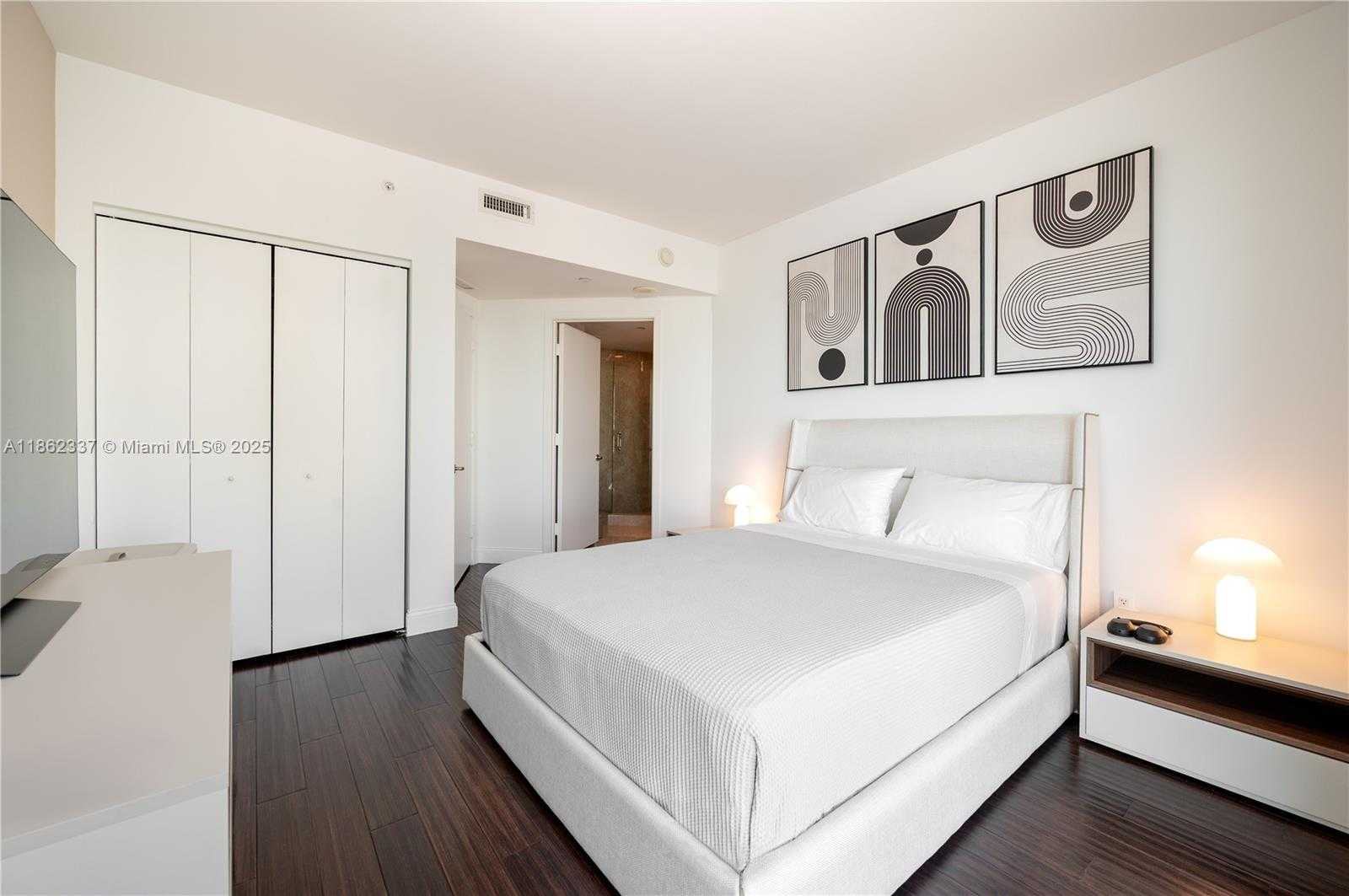 Small Image of 1331 BRICKELL BAY DR #1801, Miami Number 27