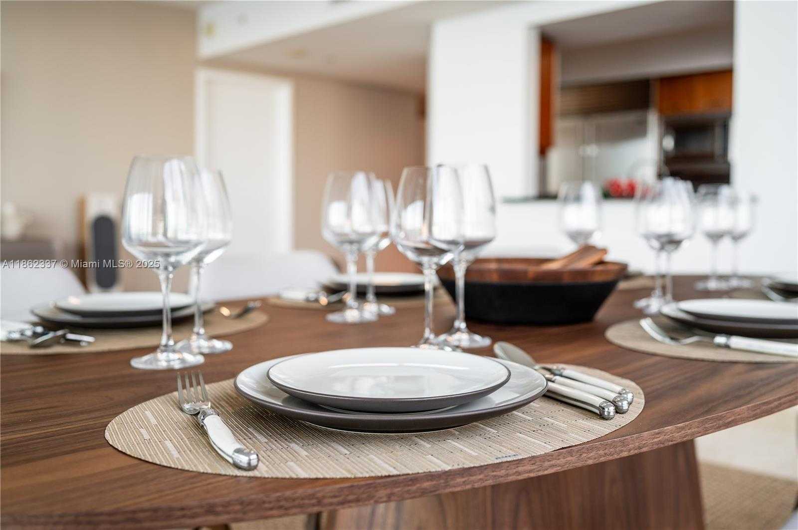 Small Image of 1331 BRICKELL BAY DR #1801, Miami Number 41